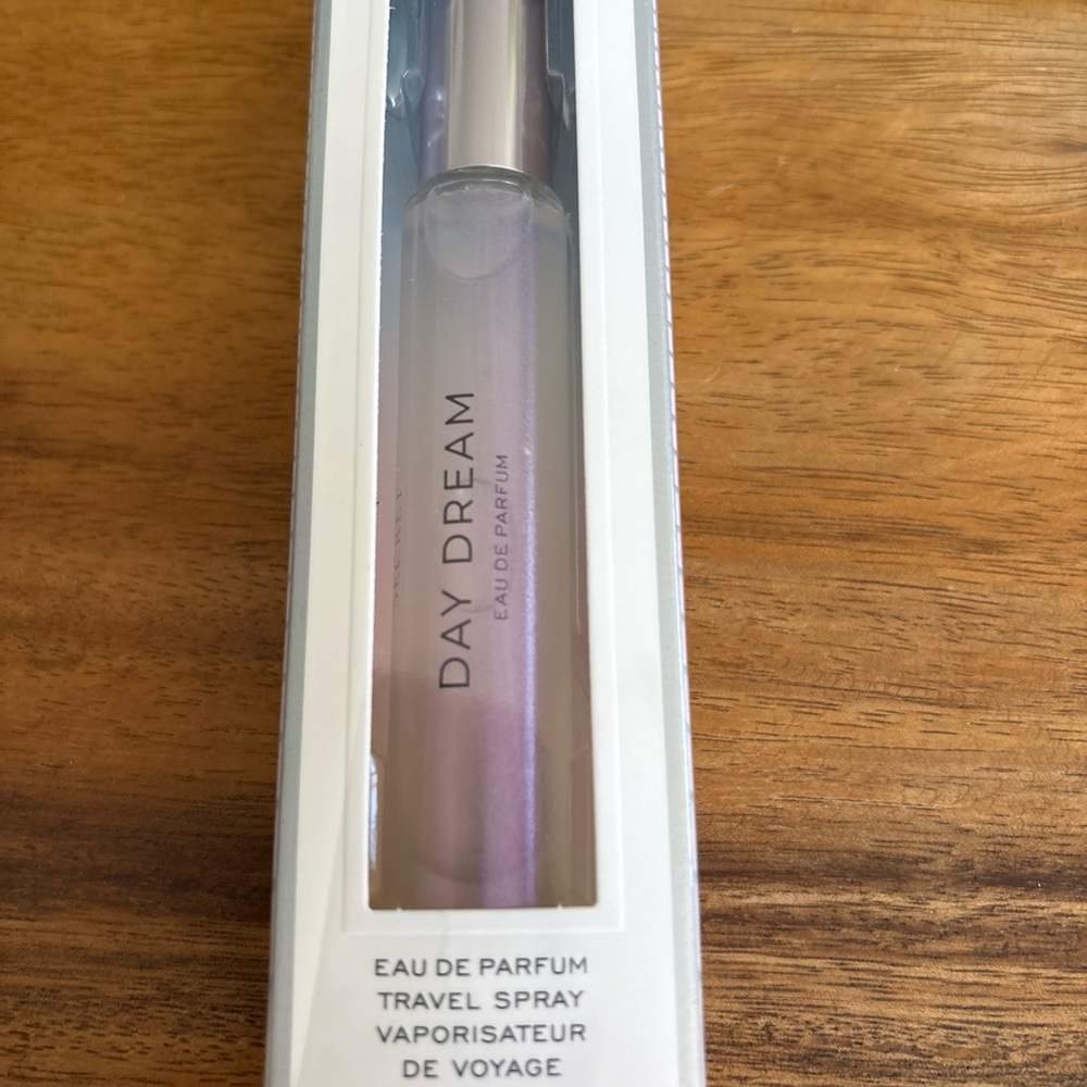 NWT!  Victoria's Secret Day Dream Travel Spray